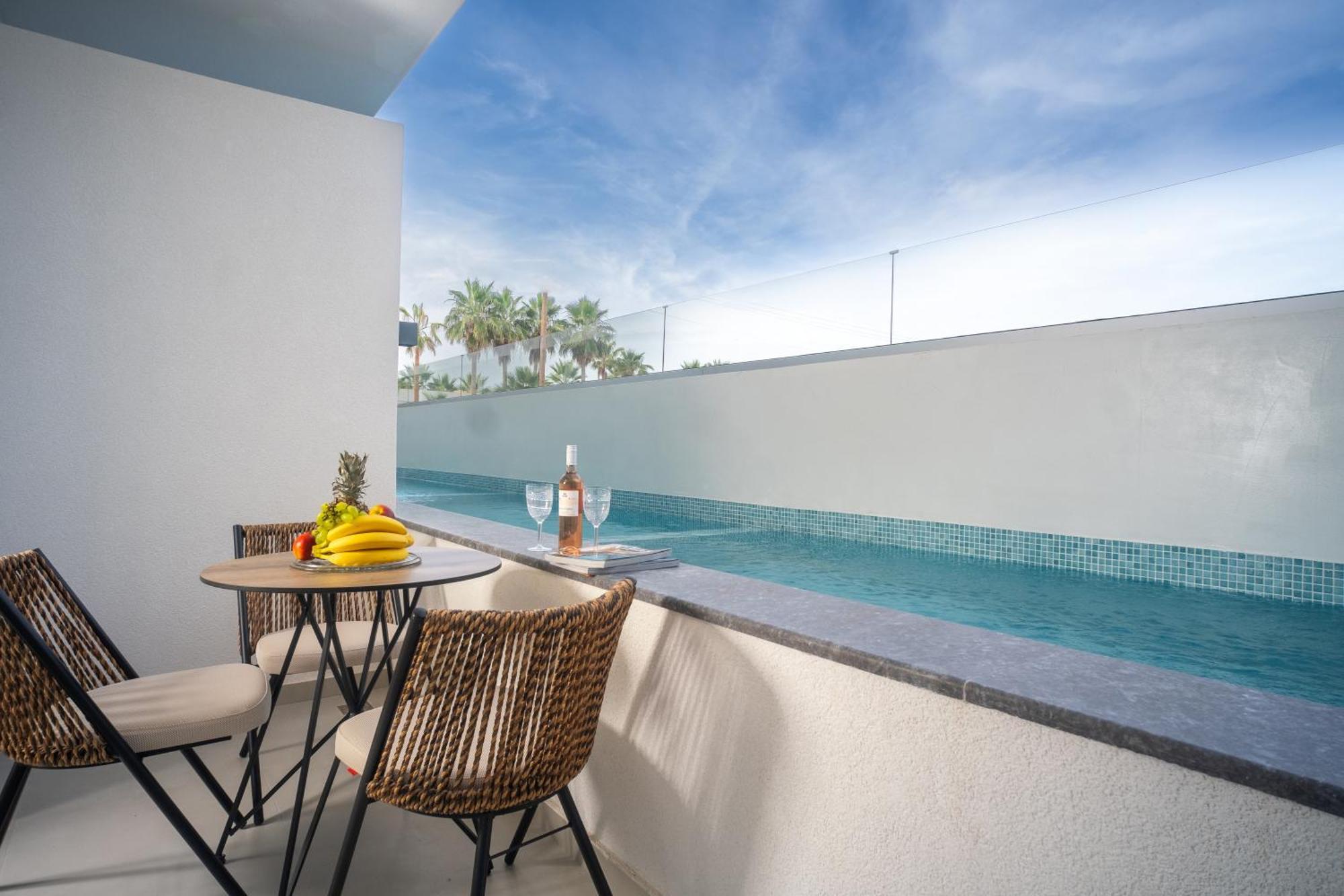 Aparthotel Luminous Luxury Living Kallithea  Exteriér fotografie